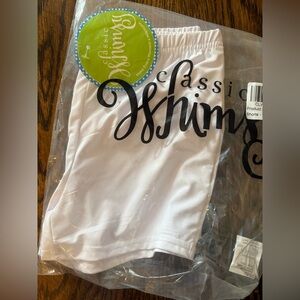 Classic Whimsey White Kids Bicycle Shorts - Size 10